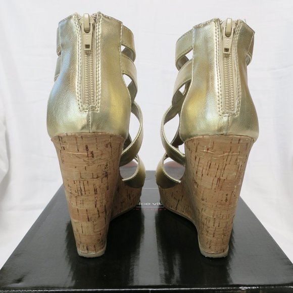 Dolce Vita for Target Gold Cork Wedges - Picture 4 of 7